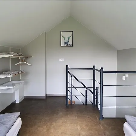 Przy Tezni * קארוויה